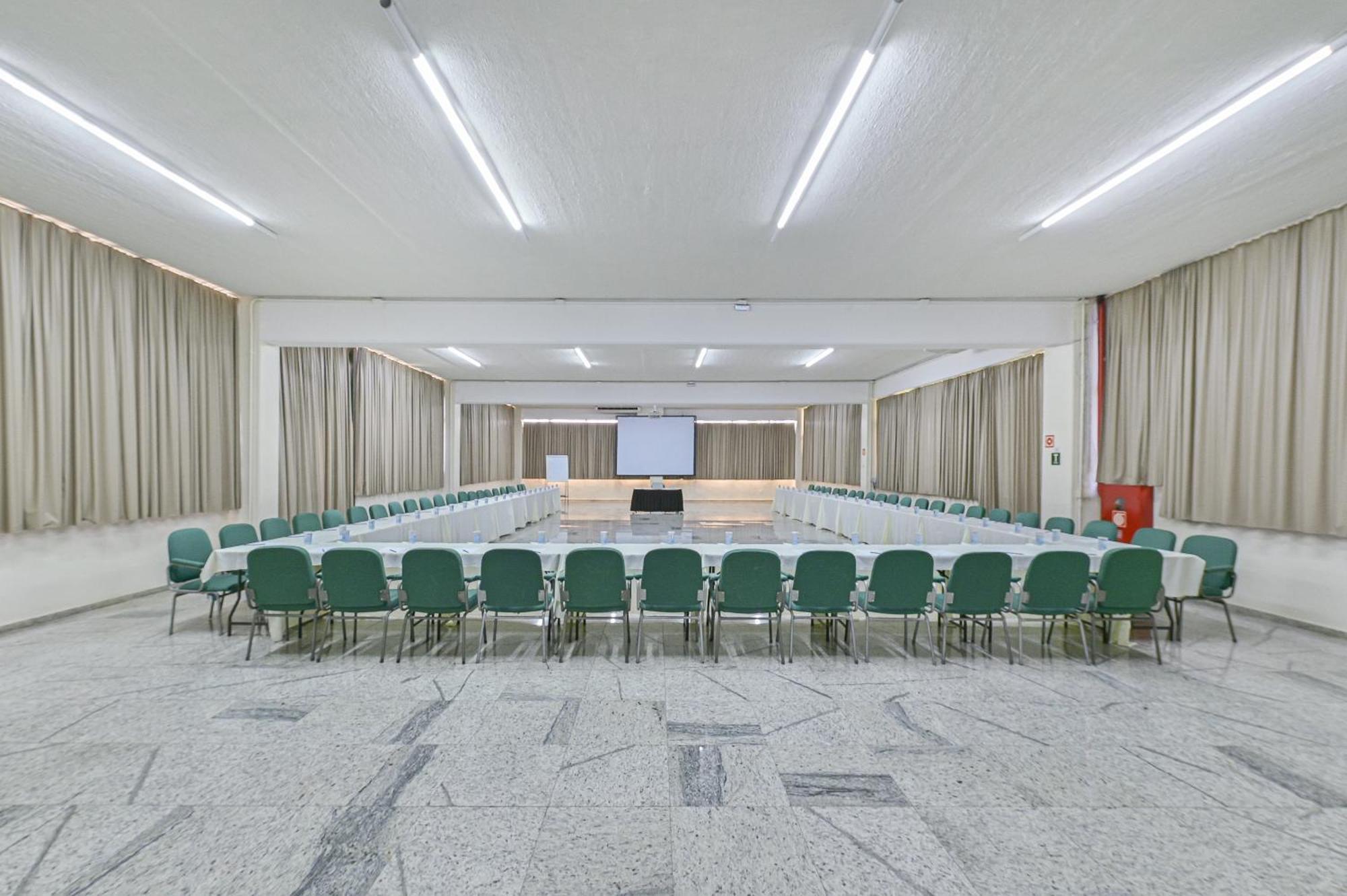 Hotel Golden Park Viracopos By Nacional 3*